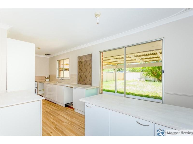 4 Hakea Place, Pinjarra WA 6208