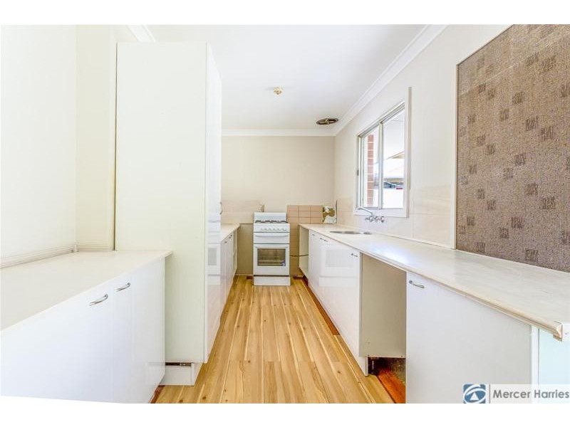 4 Hakea Place, Pinjarra WA 6208