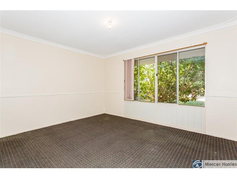 4 Hakea Place, Pinjarra WA 6208