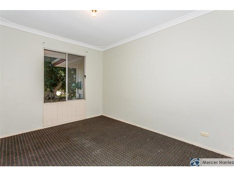 4 Hakea Place, Pinjarra WA 6208