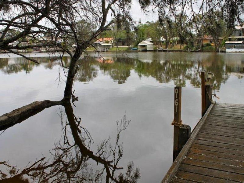 96 BANKSIA Terrace, South Yunderup WA 6208