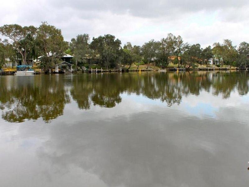 96 BANKSIA Terrace, South Yunderup WA 6208