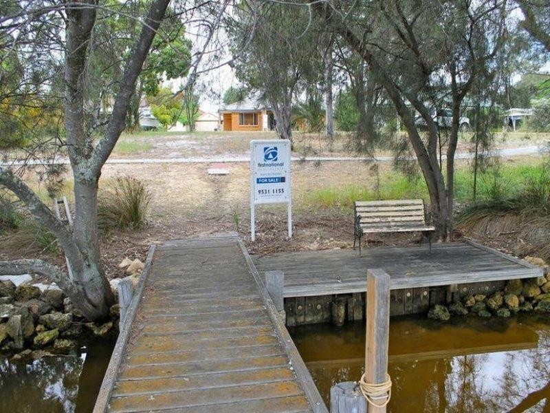 96 BANKSIA Terrace, South Yunderup WA 6208