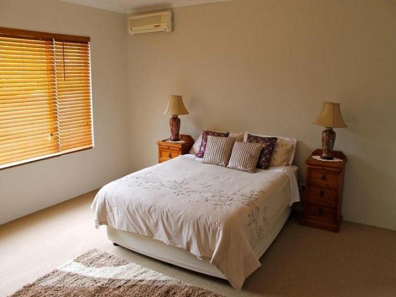 96 BANKSIA Terrace, South Yunderup WA 6208