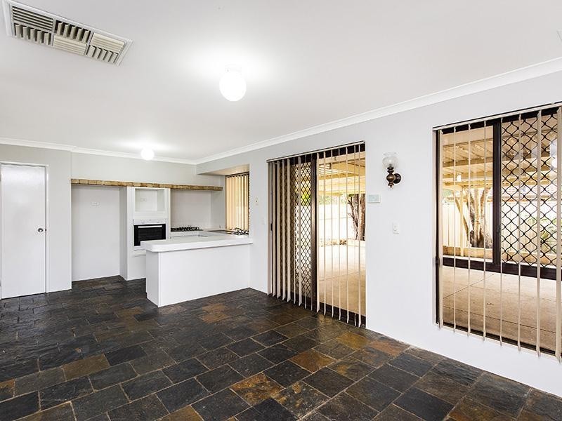 3 Revesby Place, Coodanup WA 6210