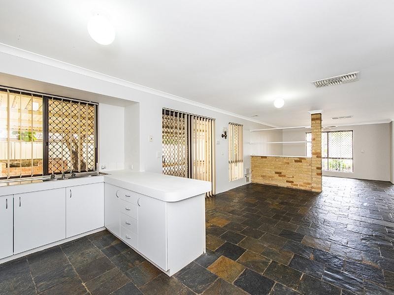 3 Revesby Place, Coodanup WA 6210