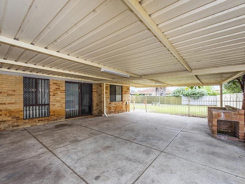 3 Revesby Place, Coodanup WA 6210