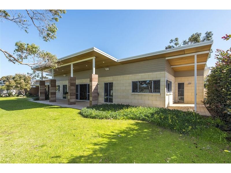 17 Placid Waters, Coodanup WA 6210