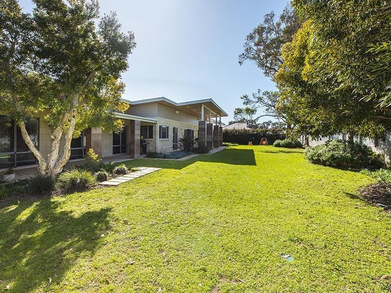 17 Placid Waters, Coodanup WA 6210