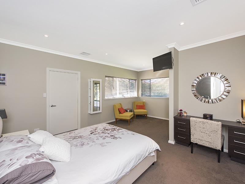 17 Placid Waters, Coodanup WA 6210