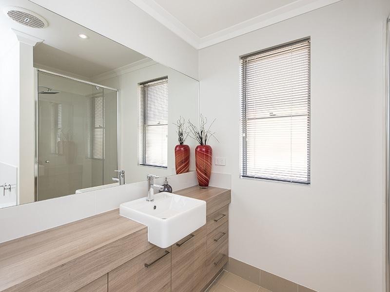 17 Placid Waters, Coodanup WA 6210