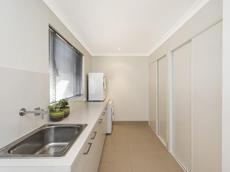 17 Placid Waters, Coodanup WA 6210