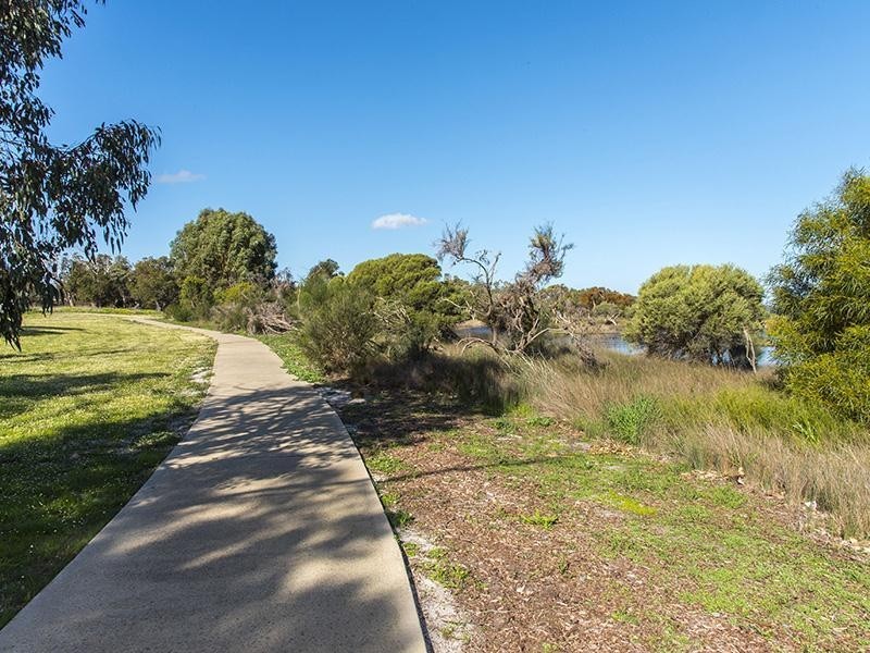 17 Placid Waters, Coodanup WA 6210