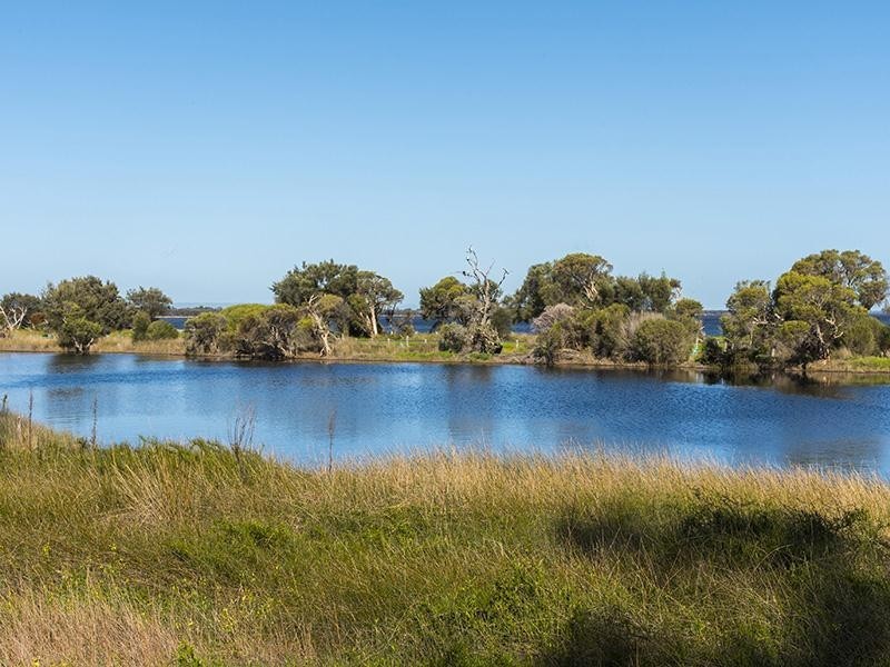 17 Placid Waters, Coodanup WA 6210