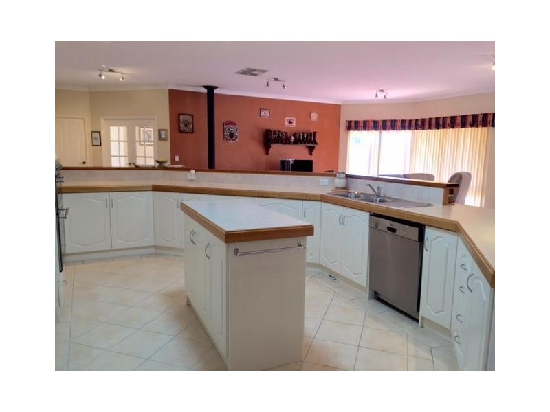 L115 McKay Avenue, Waroona WA 6215