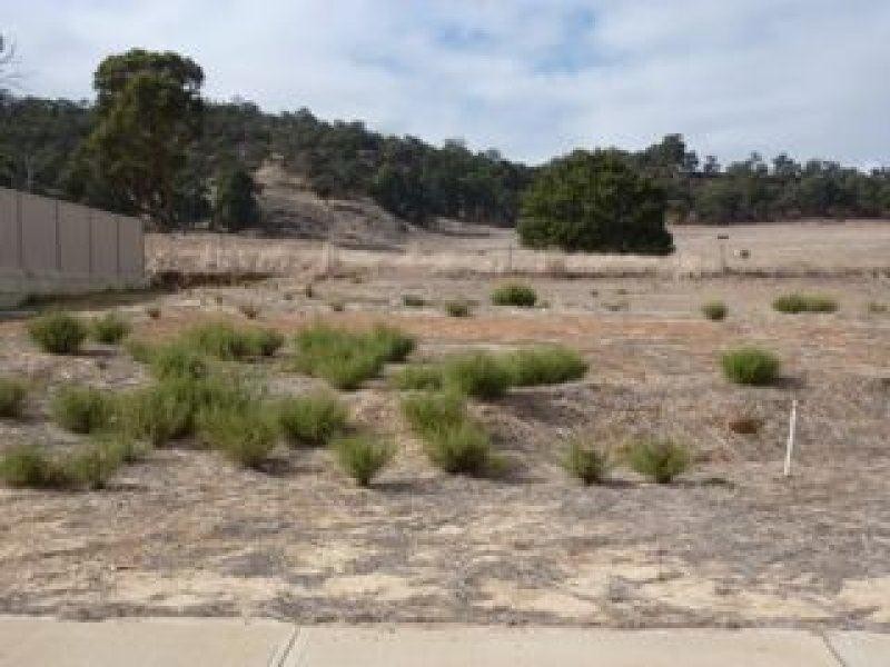 8 Sandalwood Close, Boddington WA 6390