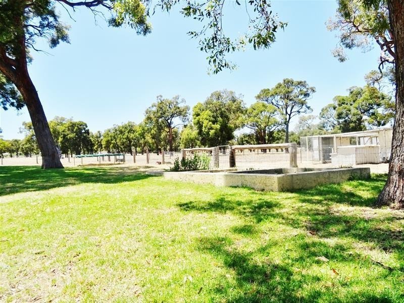 76 Hill Street, Waroona WA 6215