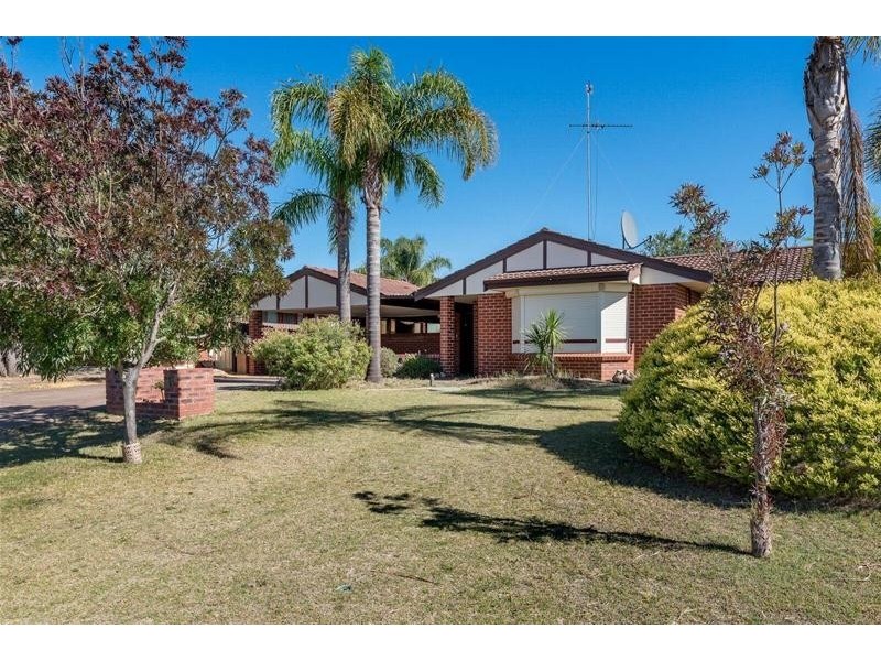 6 Lydia Place, Greenfields WA 6210