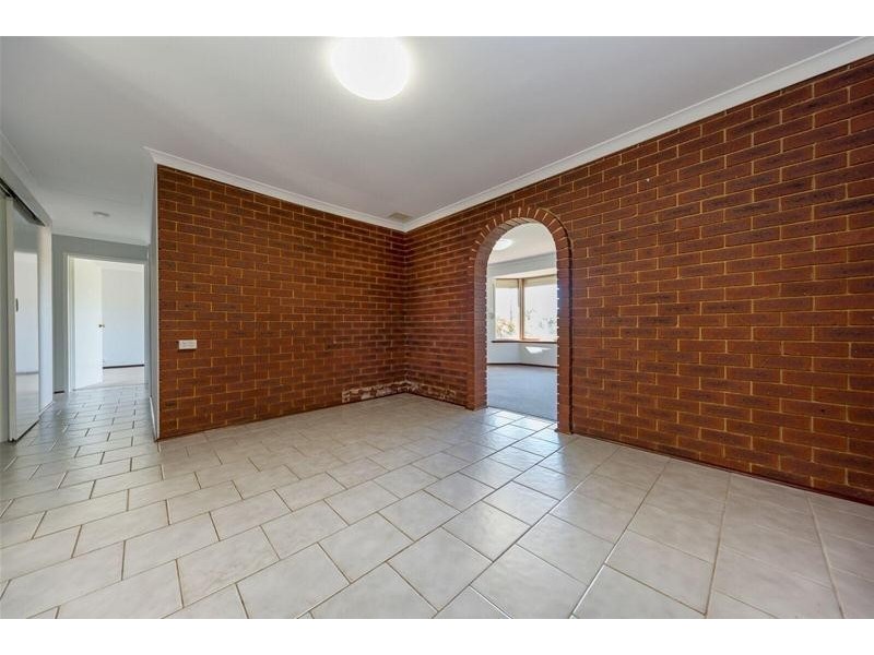 6 Lydia Place, Greenfields WA 6210