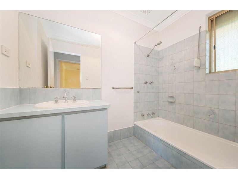 6 Lydia Place, Greenfields WA 6210