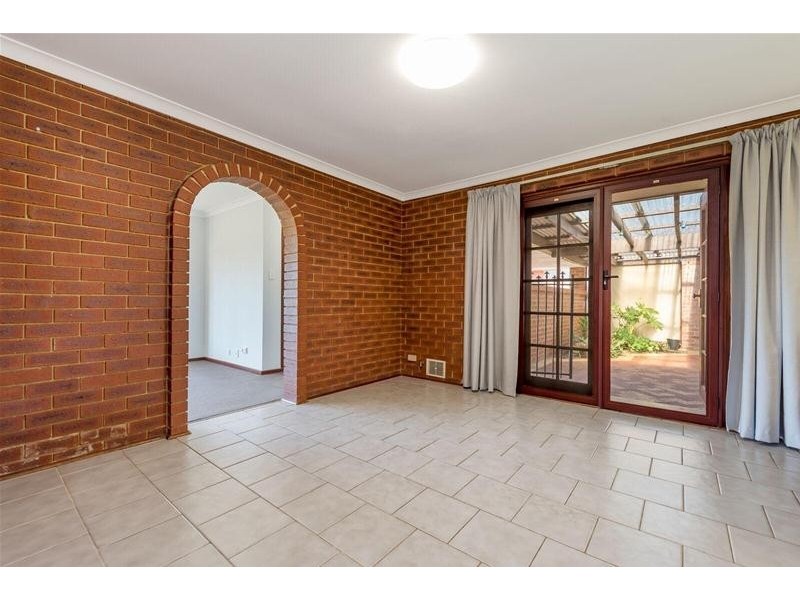 6 Lydia Place, Greenfields WA 6210