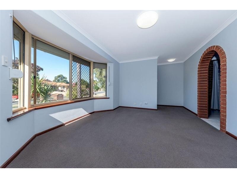 6 Lydia Place, Greenfields WA 6210