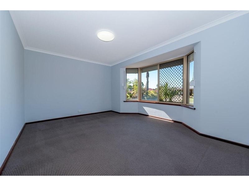 6 Lydia Place, Greenfields WA 6210