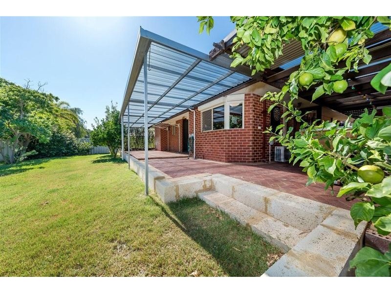 6 Lydia Place, Greenfields WA 6210