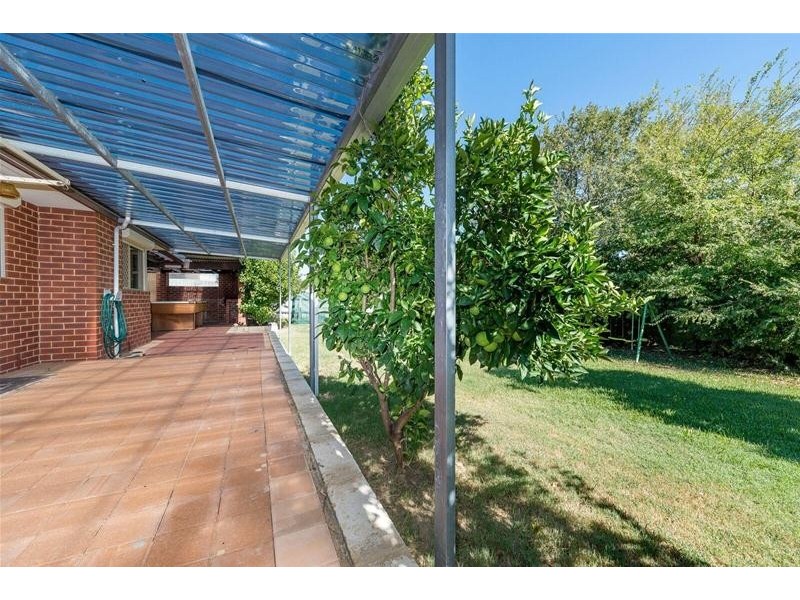 6 Lydia Place, Greenfields WA 6210