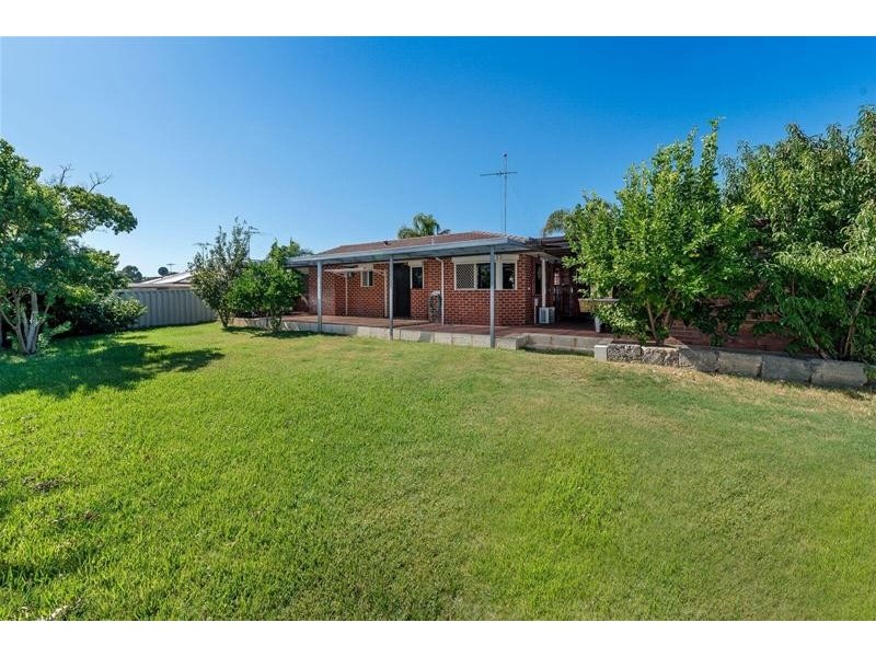 6 Lydia Place, Greenfields WA 6210