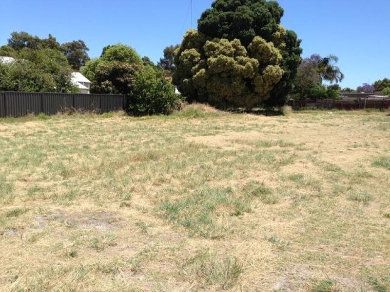 3 Bath Street, Waroona WA 6215