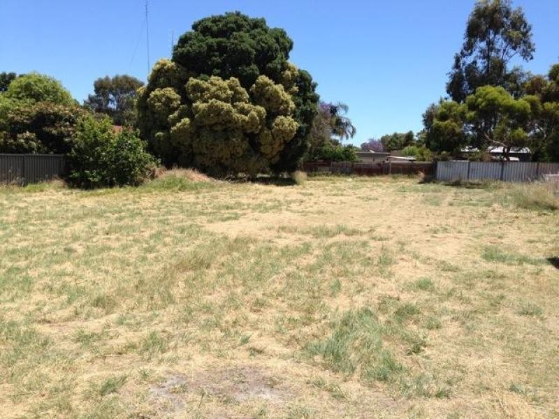 3 Bath Street, Waroona WA 6215