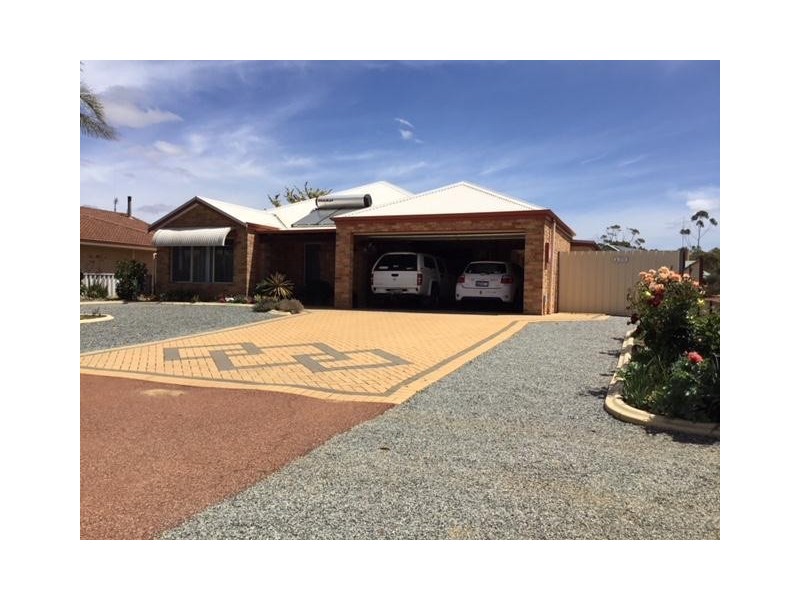 6 Montgomery Street, Brookton WA 6306
