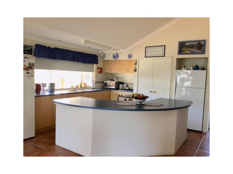 6 Montgomery Street, Brookton WA 6306