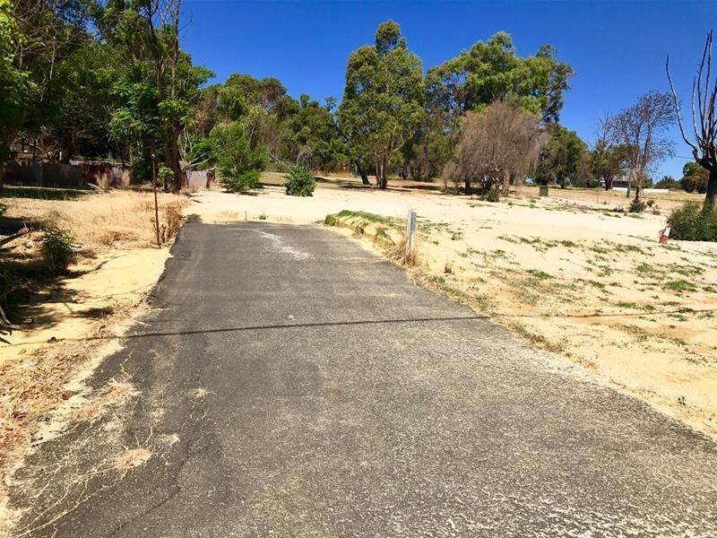 8 McDowell Street, Yarloop WA 6218