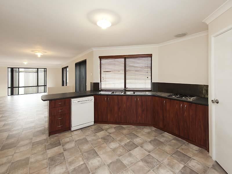 22 HAMLET Pass, Pinjarra WA 6208