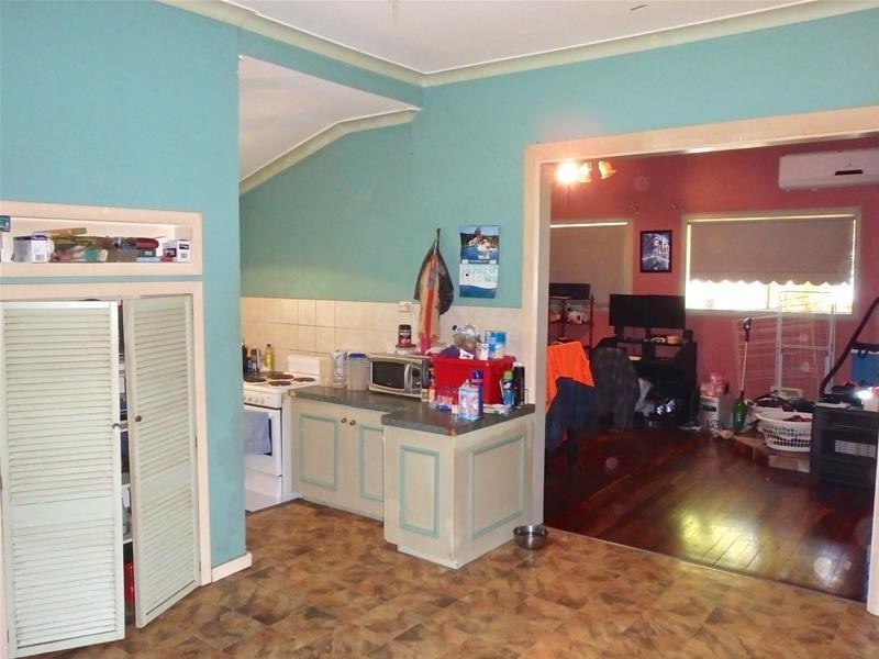 8 Congdon Avenue, Pinjarra WA 6208