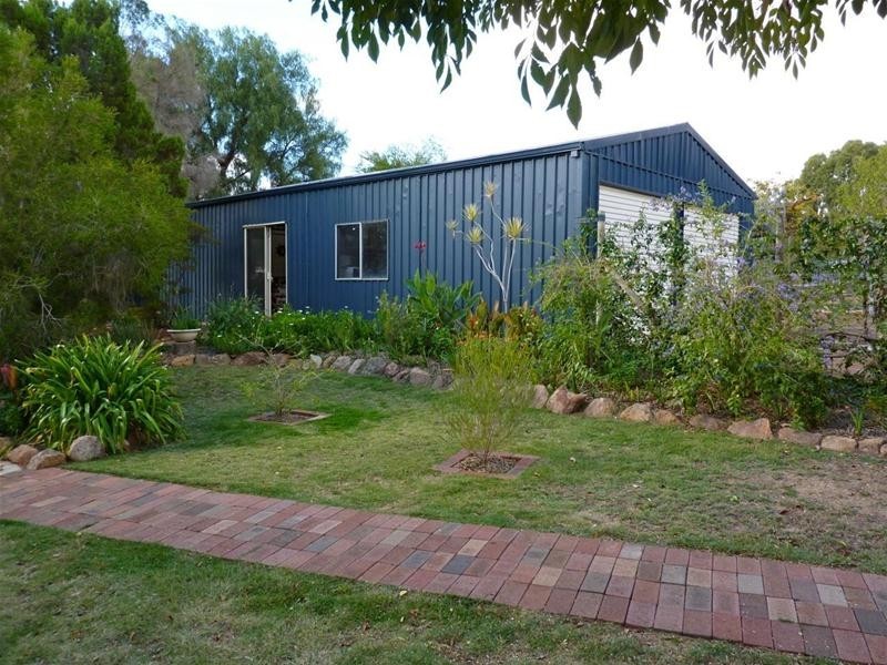 5 Shepherds Turn, Boddington WA 6390