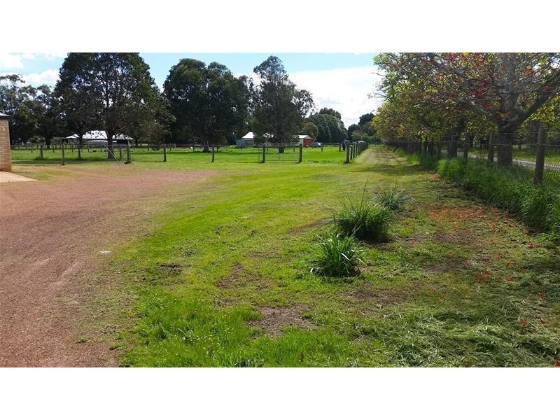 19 Coral Park Drive, North Dandalup WA 6207