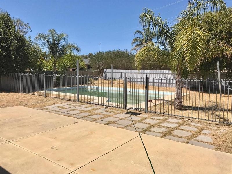 9 Kingia Place, Pinjarra WA 6208