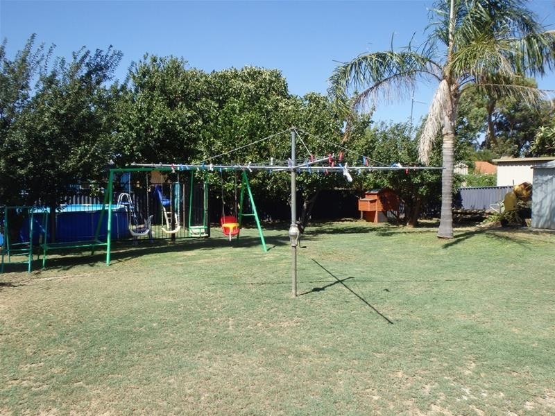 12 Nuytsia Place, Pinjarra WA 6208