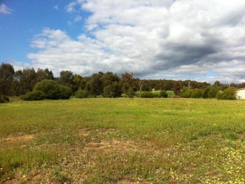 7 Brookside Grange, Waroona WA 6215