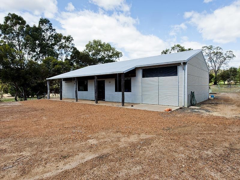 32 Nanga Brook Road, Waroona WA 6215