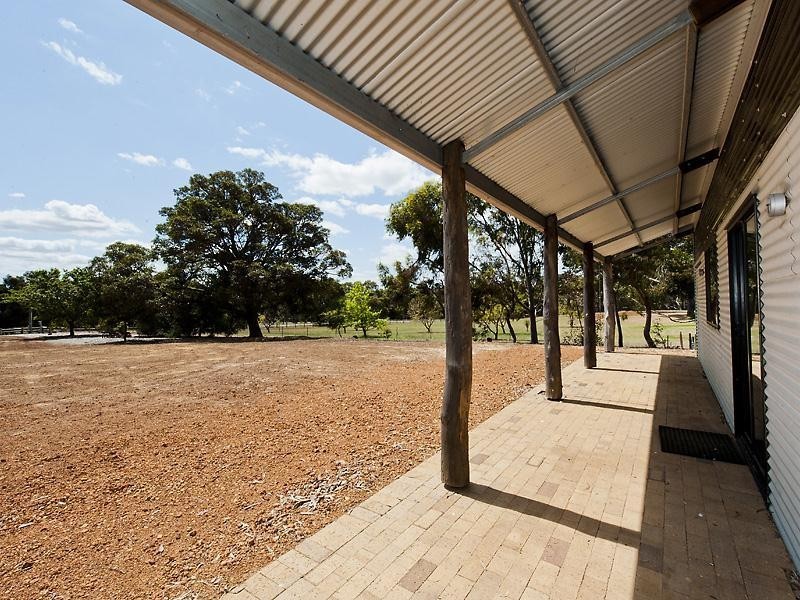 32 Nanga Brook Road, Waroona WA 6215