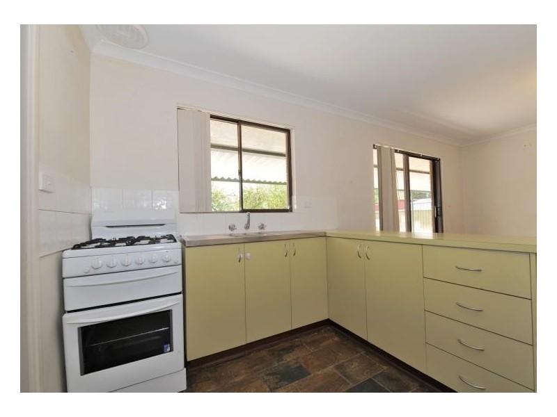 7 Leschenaultia Place, Pinjarra WA 6208