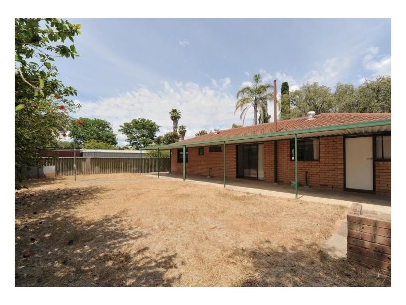 7 Leschenaultia Place, Pinjarra WA 6208