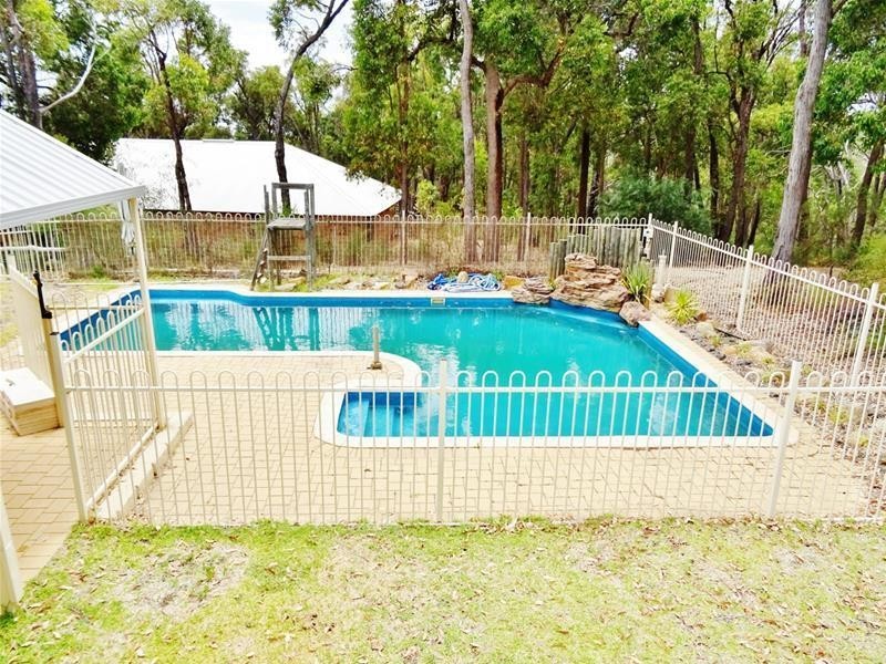 29 Lyons Road, Waroona WA 6215