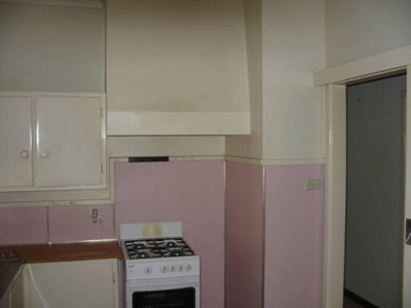 11 Dixon Avenue, Pinjarra WA 6208