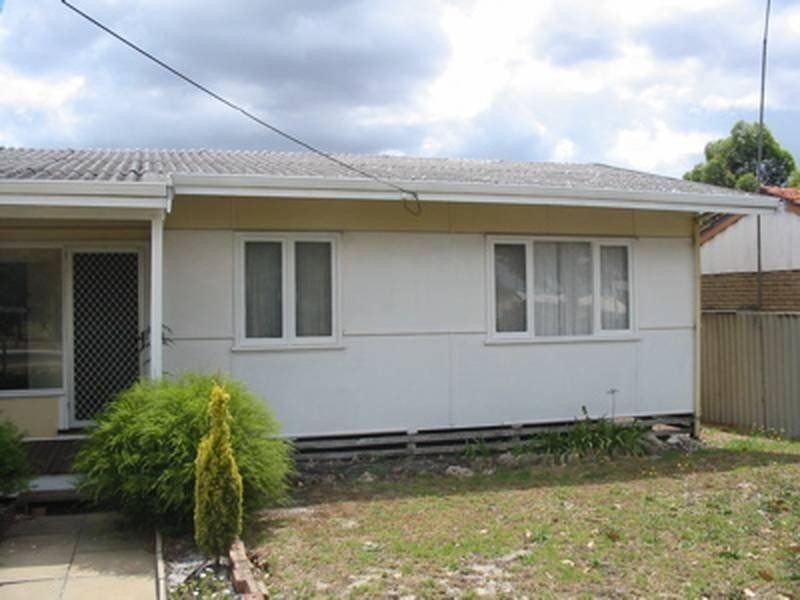 11 Dixon Avenue, Pinjarra WA 6208