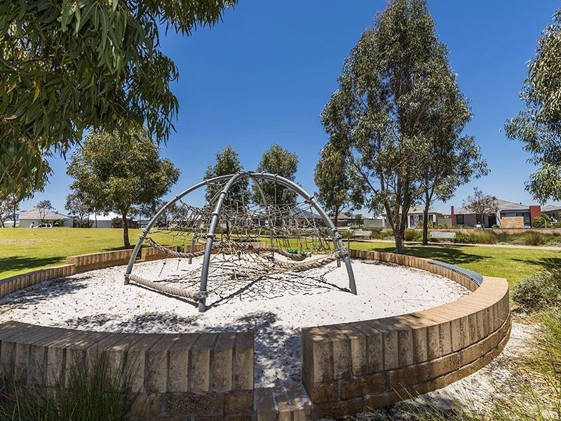 52 Weewar Circuit, South Yunderup WA 6208